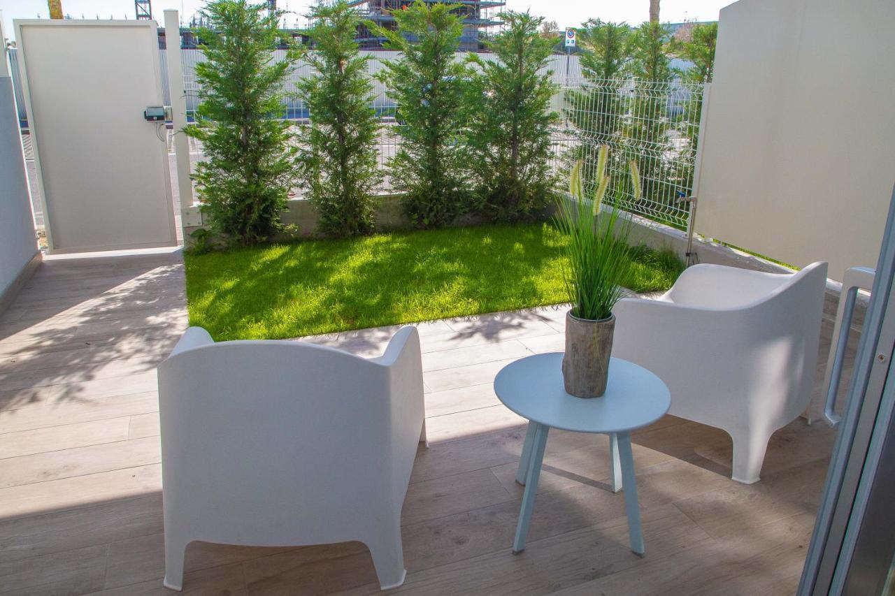 Aparthotel Marina Ponente Lido di Jesolo Exterior foto