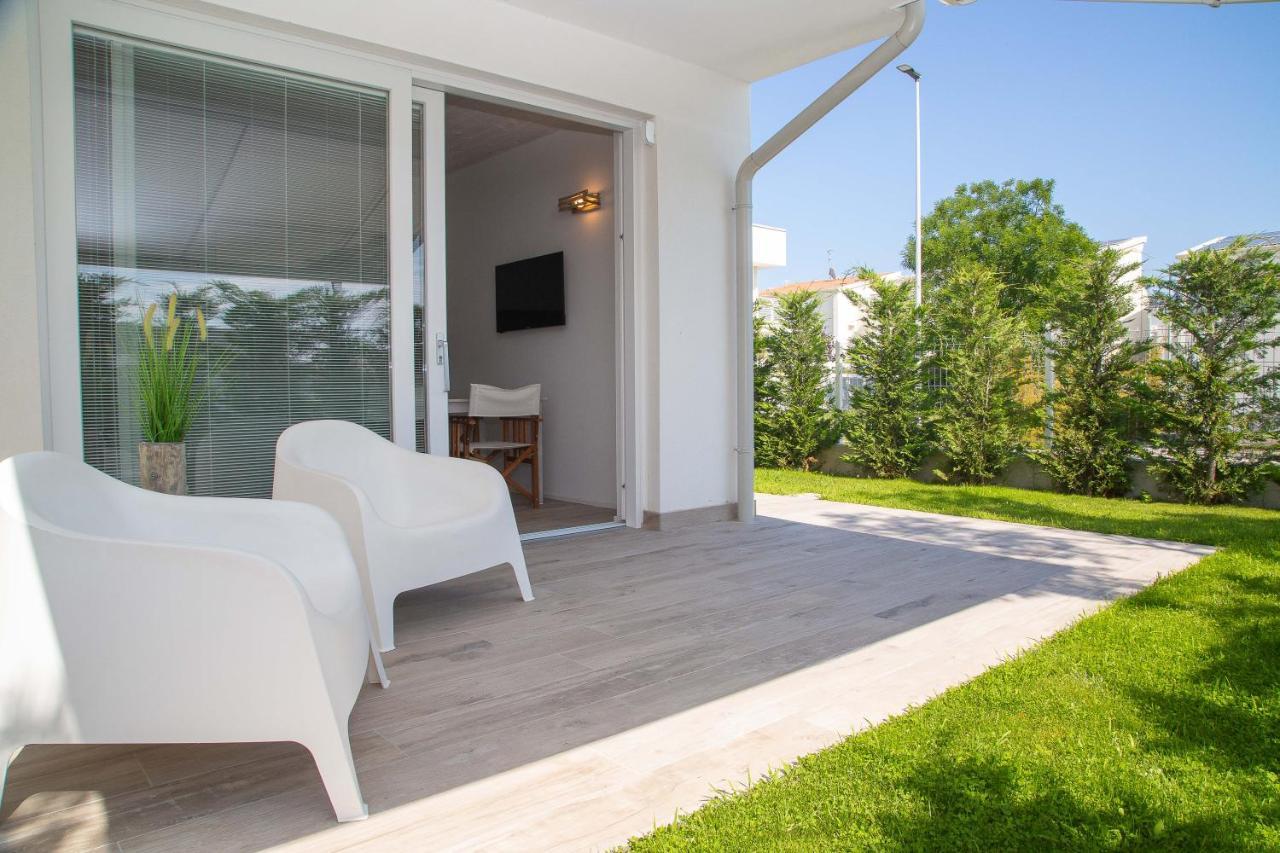 Aparthotel Marina Ponente Lido di Jesolo Exterior foto